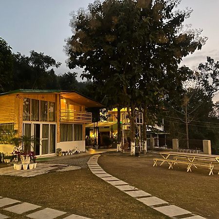 Saraiville- Luxury Riverside Cottages Dehradun Exterior foto