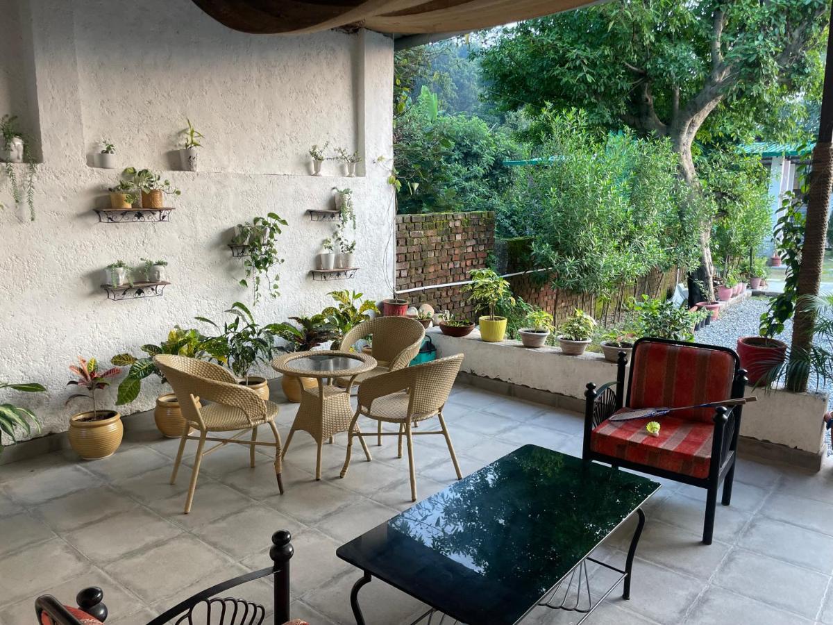 Saraiville- Luxury Riverside Cottages Dehradun Exterior foto
