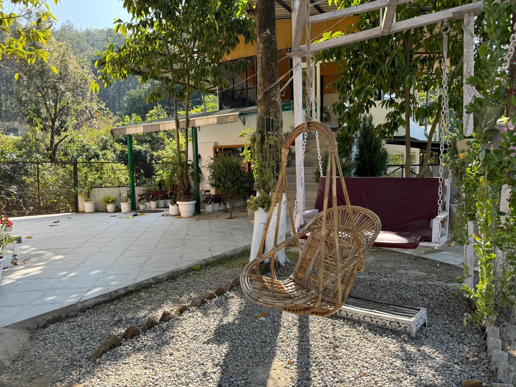 Saraiville- Luxury Riverside Cottages Dehradun Exterior foto